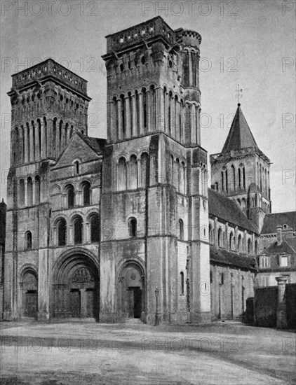 Abbaye aux dames abbey, caen