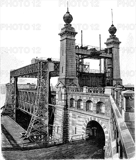 Ship canal lift near henrichenburg