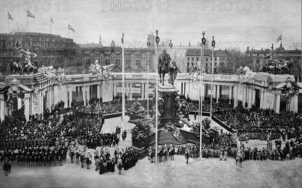 Kaiser wilhelm monument in berlin