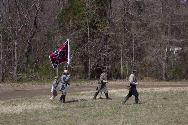 Reenactment of Civil War siege  2010