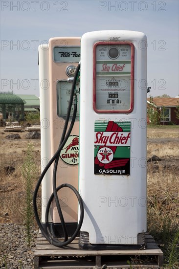 Antique Gasoline Pumps 2010