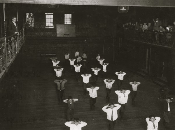 Gym. class, Henry St. Settlement, New York City. May 1910. Location: New York,  1910