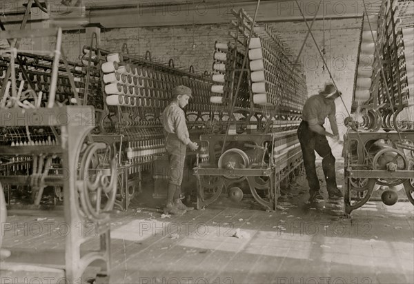 A doffer in the Melville Mfg. Co., Cherryville, N.C. 1908