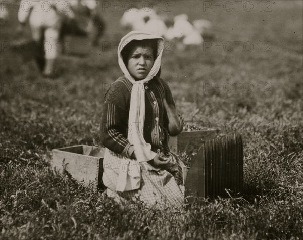 Bessie Gonsalve, Said she was 11. Picking and carrying cranberries.  1911