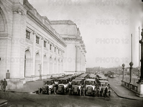 Black and White Taxi Co. 1924