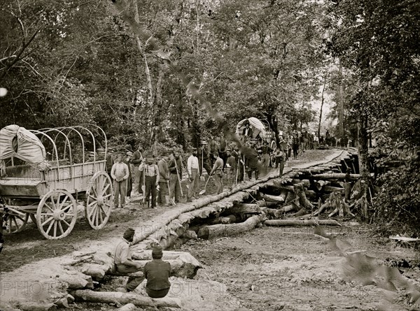 Chickahominy River, Va. Grapevine bridge built May 27-28, 1862, by the 5th New Hampshire Infantry under Col. Edward E. Cross] 1866