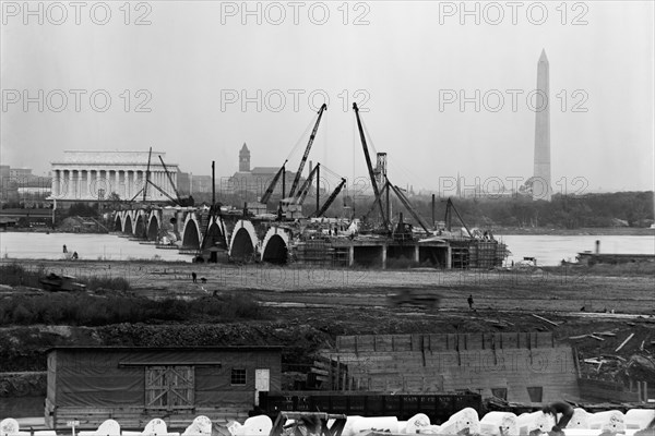 Bridge to Lincoln 1920