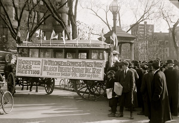 Horse Drawn wagon to carry Suffragettes 1913