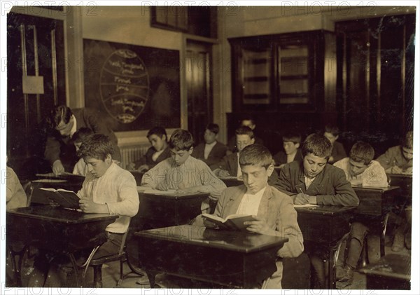 Immigrants in night school. 1909