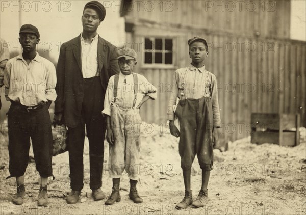 Glass Factory Children 1911