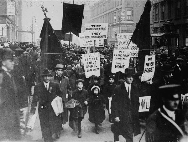 Men, Women & Children Strike against High rents for tenements supplied by Fabric Mill Owners