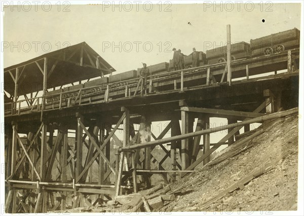 Part of the tipple at Bessie Mine. Location: Bessie Mine, Alabama. 1908