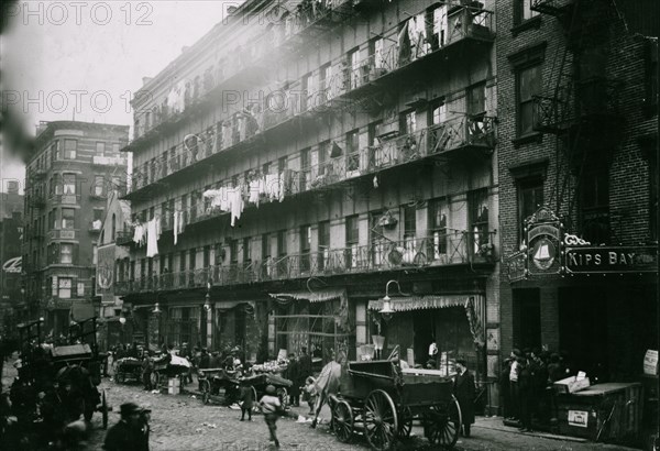 Row of tenements on the Lower East Side 1912