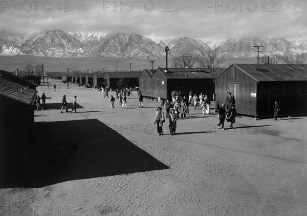 High school recess period 1943 - Photo12-Universal Images Group