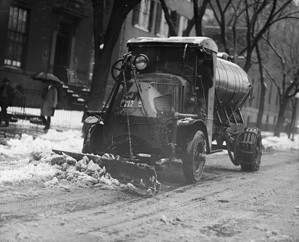 Street cleaning 1922