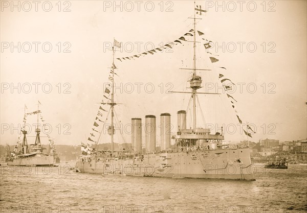 The "Drake", on Hudson River, New York 1909