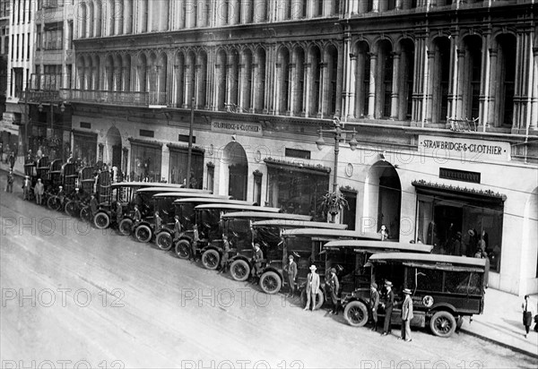 Strawbridge & Clothier Delivery Vans, Philadelphia, PA