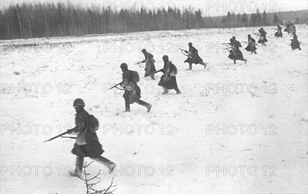 world war ll, the central front, january 1943: red army men attack the enemies center of resistance.