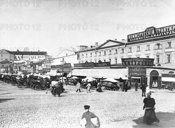 Okhotny ryad on the eve of the october revolution, moscow, currently the sight of the moscow hotel.