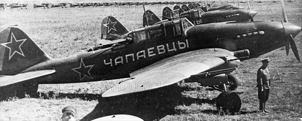 To mark the the 25th anniversary of the death of the famous red army commander vassily chapayev, the working people of the town of chapayevsk, kuibishev region, built 13 warplanes using their own savings for the first byelorussian front, the 'chapayev planes' (the latest version of the stormovik ilyushin-10).