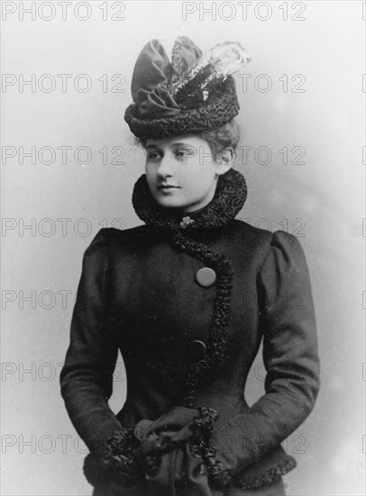 A young russian woman, late 19th, early 20th century.