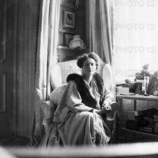 Russian empress alexandra fyodorovna.