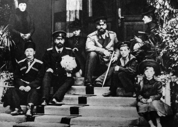 Russian emperor alexander lli (center) with empress maria fyodorovna and their children, on the left is crown prince nicholas, the future czar of russia, late 1800s.