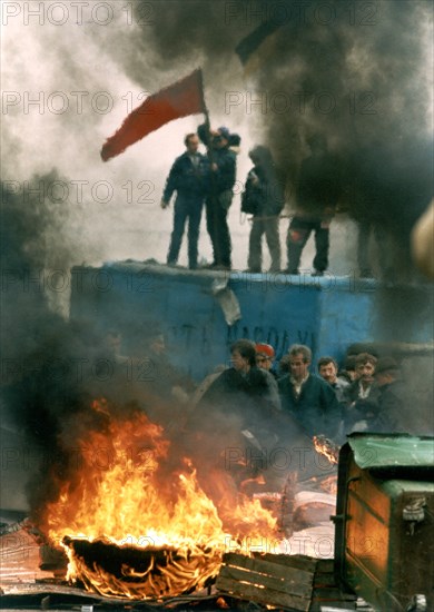 Barricades in smolenskaya square on october 3rd, 1993 during coup attempt.