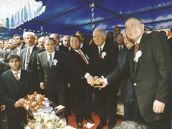 The presidents of turkey, azerbaijan and georgia made a joint statement on results of their sunday meeting in trabzon, the turkish black sea town, on april 26, 1998