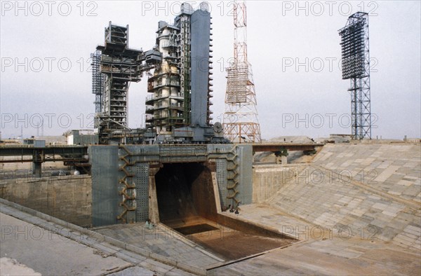 A mock-up of the soviet carrier rocket energia on the launching pad during tests of pre-launch systems and operations, baikonur, kazakhstan, ussr, 1989.