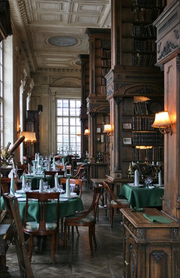 The library hall at pushkin cafe, moscow, russia, february 2007.