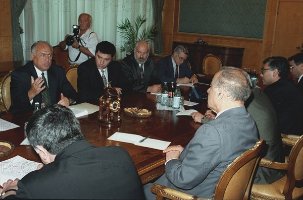 Moscow, july 2, russian prime minister viktor chernomyrdin and azerbaijani president geidar aliyev, who has arrived in moscow on his first official visit, seen during negotiations.