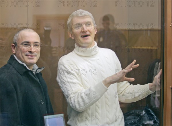 Moscow, russia, march 31, 2009, former yukos ceo khodorkovsky (l), and former group menatep executive platon lebedev appear in khamovniki district court on the charges of stealing 892bn rubles ($ 26bn) worth of oil produced by yukos daughter companies (samaraneftegaz, yuganskneftegaz, tomskneft vnk).