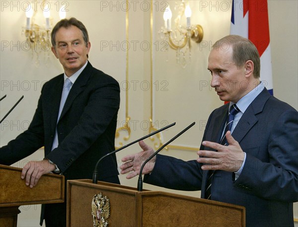 Russian president vladimir putin receives british prime minister tony blair in novo-ogarevo, moscow region, russia, 6/05  .