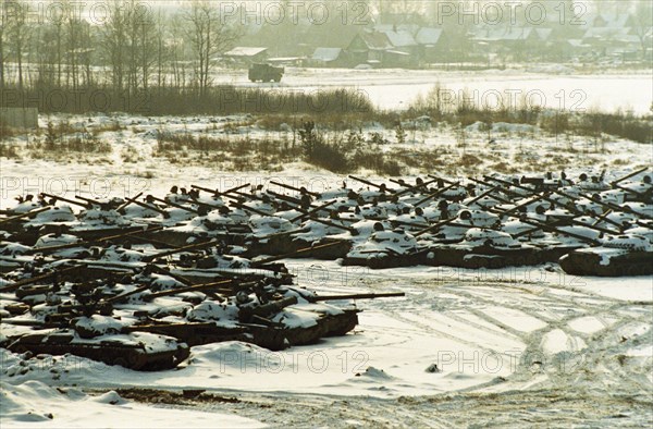 Soviet tanks gathered outside st, petersburg's tank repair works where they will be dismantled in accordance with the treaty on reduction of conventional armaments in europe, march 1993.