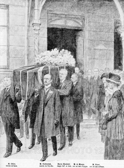 The funeral of Captain Cromie English. Mr. Odier Swiss Minister, Mr. Oudendijk Minister of the Netherlands, Baron Koxkull responsible for aff. Sweden, M. Munze secret. of amb. Spain, Mr. Binet secret. of amb. France. 1918