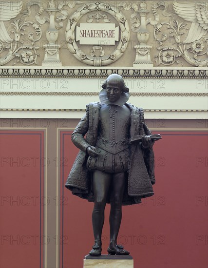 Bronze Sculpture of William Shakespeare