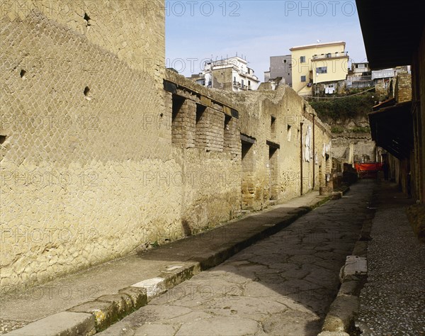 Urban Baths. Entrance of women's baths.