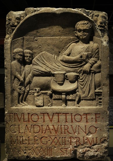 Funerary stele of the Roman legionary Julius Tuttius, soldier of the Primigenia Legion, who died at 43 years old.