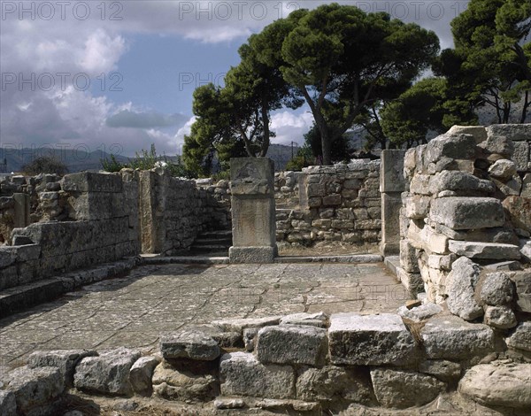 Ruins of a great house.