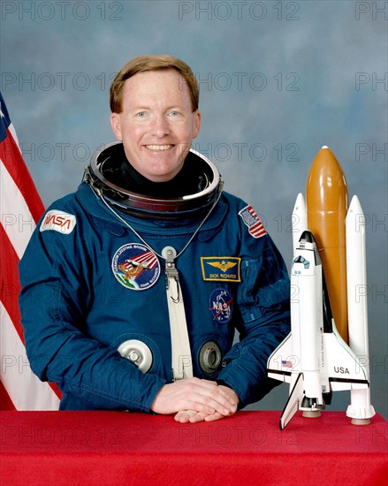 (20 March 1989) --- Astronaut  Richard N. Richards official portrait.