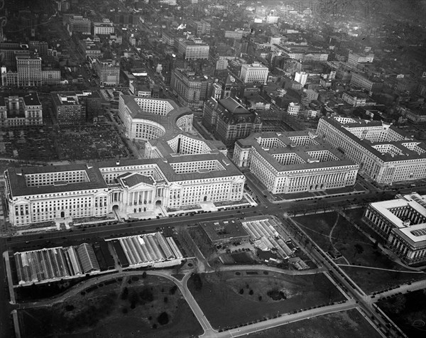 Washington D.C. History - Aerial view of Washington D.C. circa January 1935.