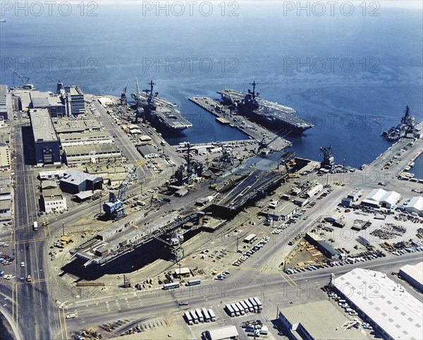 Aerial view of Hunter's Point Naval Shipyard