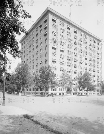 Department of Commerce building in Washington D.C. ca.  between 1910 and 1926