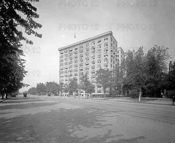 Department of Commerce building in Washington D.C. ca.  between 1910 and 1926