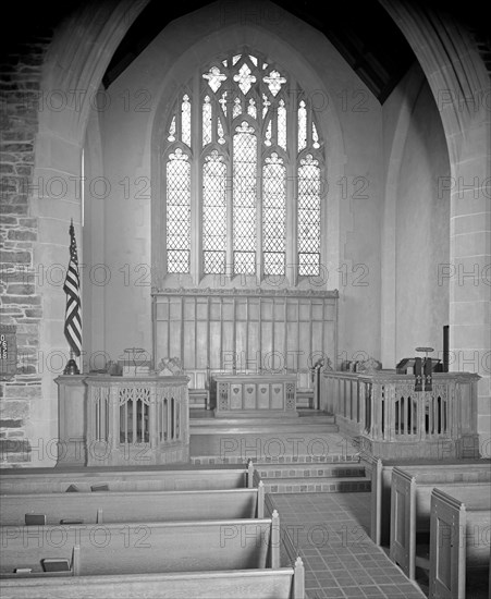 Chevy Chase Presbyterian Church empty interior, [Washington, D.C.] ca.  between 1910 and 1925