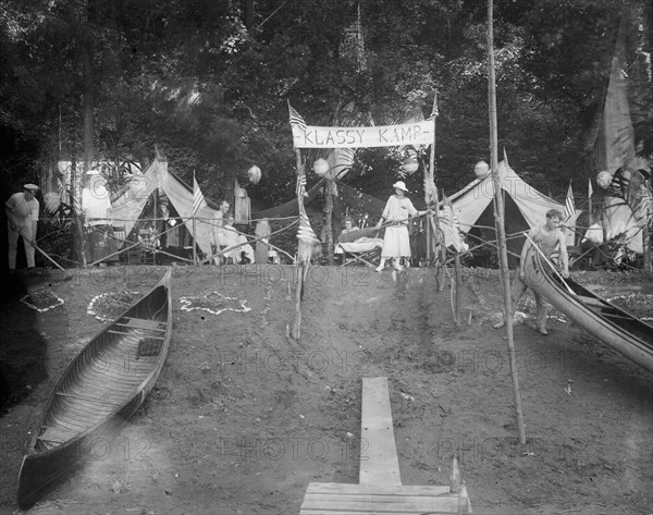 Summer camps: Campers at Klassy Kamp with canoes ca. between 1910 and ...