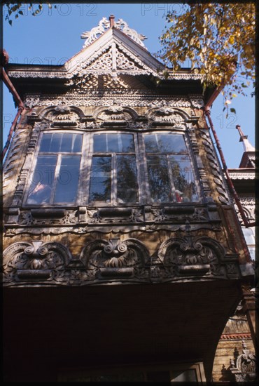 Wooden house, Krasnoarmeiskaia Street #67a (1890), facade detail, Tomsk, Russia; 1999