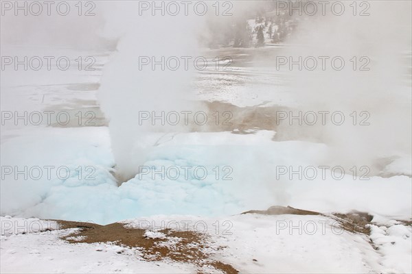 Guardian Geyser in Norris Geyser Basin in Yellowstone National Park; Date: 4 December 2015