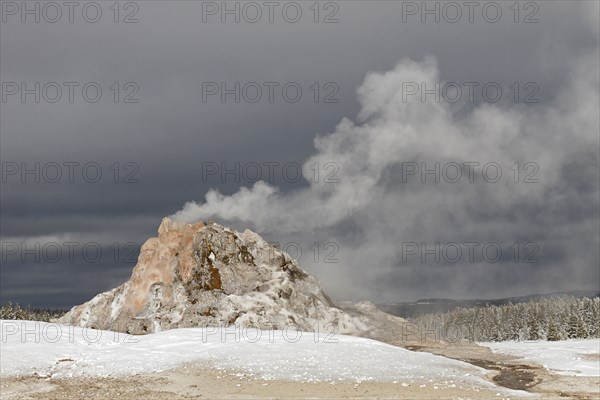 White Dome Geyser in Yellowstone National Park; Date: 10 November 2015